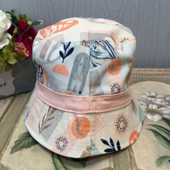 Disney Princesses Bucket Sun Hat Ariel Tiana Snow White Pastels - Picture 10 of 14